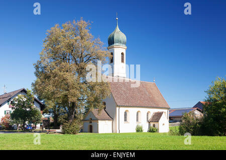 St. Leonhard Church, Froschhausen near Murnau am Staffelsee, Upper Bavaria, Bavaria, Germany, Europe Stock Photo