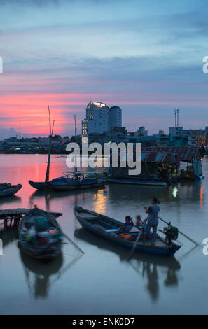 Boats on Can Tho River at sunset, Can Tho, Mekong Delta, Vietnam, Indochina, Southeast Asia, Asia Stock Photo