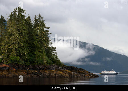 Scenery Cove in the Thomas Bay region of Southeast Alaska, Alaska, United States of America. Safari Endeavour cruise. Thomas Bay Stock Photo