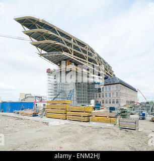 Belgium, Antwerp, Nieuw havenhuis designed by Zaha Hadid in construction Stock Photo