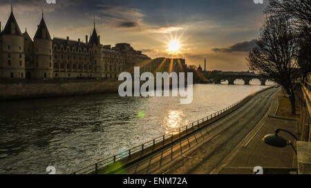 La Conciergerie, RIVER SEINE, PARIS, FRANCE, Time Lapse Stock Photo