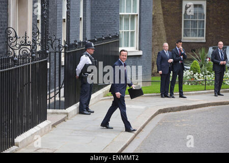 London, UK. 8th May, 2015. Prime Minister of the United Kingdom, David Cameron makes his way to address the World's media in Downing Street after winning the UK General Election. Credit:  Jeff Gilbert/Alamy Live News Stock Photo