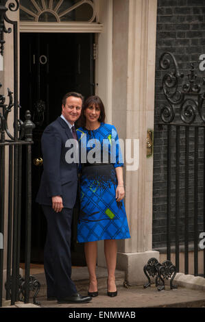 Downing Street, London, UK. 8th May 2015. David Cameron returns to 10 Downing Street with Samantha Cameron. Credit:  Malcolm Park editorial/Alamy Live News Stock Photo