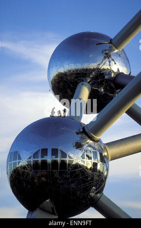 BEL, Belgium, Brussels, workes on top of the renovated Atomium.  BEL, Belgien, Bruessel, Arbeiter auf dem renovierten Atomium. Stock Photo