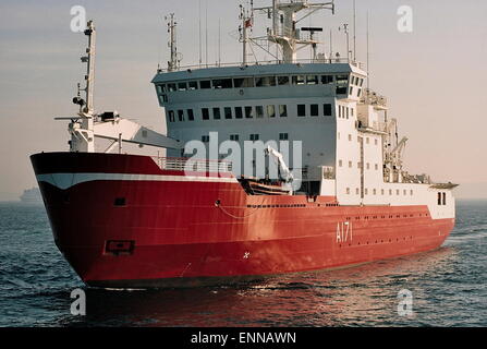 AJAXNETPHOTO  - SEP 2003. HMS ENDURANCE, ICE PATROL SHIP ON EXERCISE IN THE ENGLISH CHANNEL. PHOTO:JONATHAN EASTLAND/AJAX REF:TC4914 32 29A Stock Photo