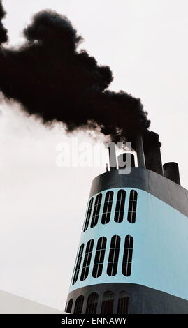 AJAXNETPHOTO. AT SEA, THE CHANNEL. - DIESEL EMISSIONS - SMOKE POURING FROM THE FUNNEL OF A SHIP POWERED BY DIESEL ENGINES. PHOTO:JONATHAN EASTLAND/AJAX REF:82905 486F Stock Photo
