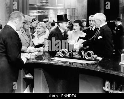 Grand Hotel, USA 1932, aka: Menschen im Hotel, Regie: Edmund Goulding, Darsteller: Joan Crawford, Lewis Stone, Lionel Barrymore Stock Photo