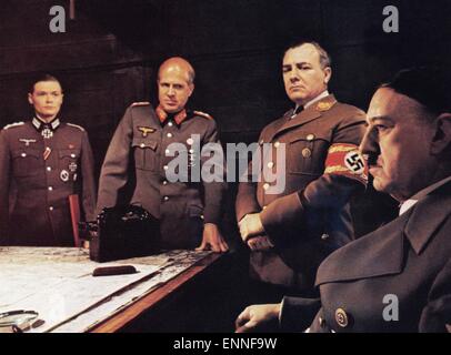 Hitler: The Last Ten Days, Großbritannien/Italien 1973, Regie: Ennio De Concini, Darsteller: Alec Guinness, Mark Kingston, Stock Photo