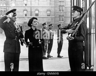 Conspirator, aka Verschwörer, UK, 1949, Regie: Victor Saville, Darsteller: Robert Taylor, Elizabeth Taylor Stock Photo