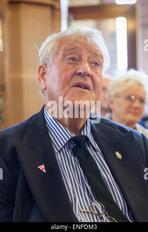 Holy Trinity Church, Chesterton, UK. 8 May 2015. Husband Colin Gregory at the Memorial Service for the life of Singer/Songwriter Jackie Trent. Credit:  John Henshall / Alamy Live News PER0552 Stock Photo