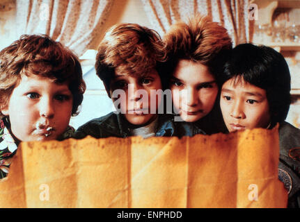 The Goonies, aka: Die Goonies, USA 1985, Regie: Richard Donner, Darsteller: Jeff Cohen, Sean Astin, Corey Felman, Ke Huy Quan Stock Photo