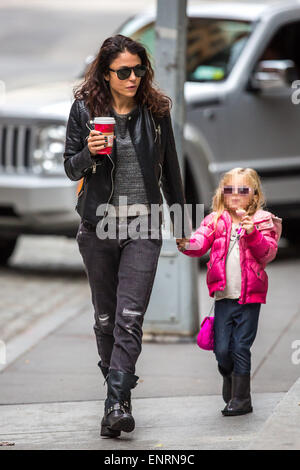 Bethenny Frankel and her daughter Bryn go out to Starbucks in Tribeca