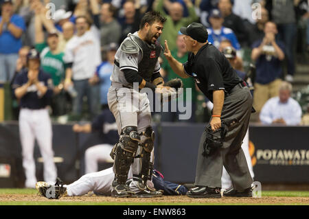 Home plate umpire ed rapuano hi-res stock photography and images - Alamy