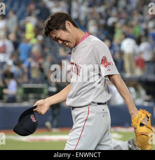 Toronto, USA. 10th May, 2015. Koji Uehara (Red Sox) MLB : Boston Red Sox relief pitcher Koji Uehara reacts during the ninth inning against Toronto Blue Jays at Rogers Centre in Toronto, United States . © AFLO/Alamy Live News Stock Photo