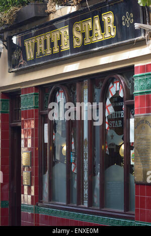 The White Star public house, 2 Rainford Gardens in the Cavern Quarter of Liverpool. The Beatles are said to have frequented it. Stock Photo