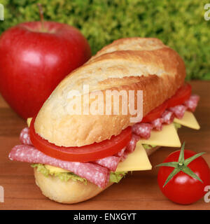 Sandwich belegt mit Salami Stock Photo