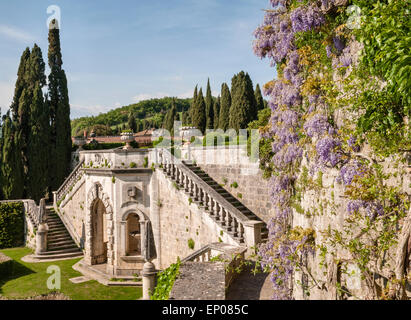 La Foce, Chianciano Terme, Tuscany, Italy. Garden designed in the 1930's by Cecil Pinsent for Iris Origo and her family. Stock Photo