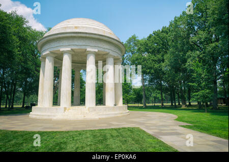 District of Columbia War Memorial honoring citizens who fought in World War I at the National Mall in Washington DC Stock Photo