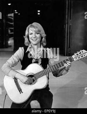 Deutsche Kabarettistin, Schauspielerin und Sängerin Lisa Fitz, Deutschland, Anfang 1980er Jahre. German cabaret artist, actr Stock Photo