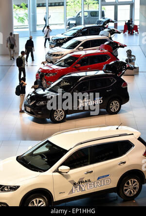 Yokohama, Japan. 13th May, 2015. Japans Nissan Motor forecasts net income of 485 billion yen in the current year ending March 31, 2016, from 457.6 billion yen a year earlier. Credit:  Natsuki Sakai/AFLO/Alamy Live News Stock Photo