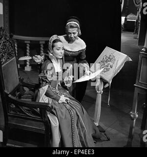 Die sechste Frau, Fernsehspiel, Deutschland 1959, Regie: Ulrich Erfurth, Darsteller: Inge Meysel Stock Photo