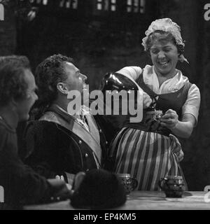 Madame sans gene, Fernsehfilm, Deutschland 1960, Regie: John Olden, Darsteller: Inge Meysel, Karl John Stock Photo