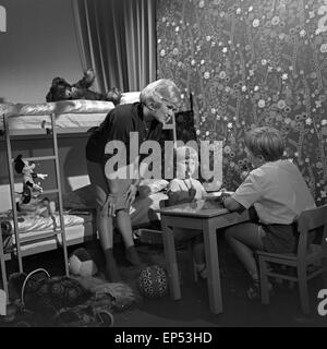 Schönes Wochenende, Fernsehspiel, Deutschland 1962, Regie: Peter Beauvais, Szenenfoto Stock Photo