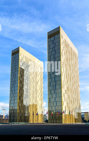 Golden twin towers of the Court of Justice of the European Union, in European Quarter, Kirchberg, Luxembourg Stock Photo