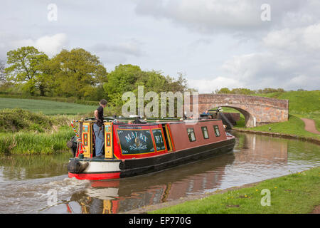 A narrowboat on the Worcester and Birmingham Canal near Tardebigge, Worcestershire, England, UK Stock Photo