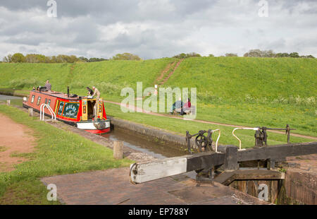 A narrowboat on the Worcester and Birmingham Canal near Tardebigge, Worcestershire, England, UK Stock Photo