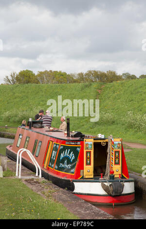 A narrowboat on the Worcester and Birmingham Canal near Tardebigge, Worcestershire, England, UK Stock Photo