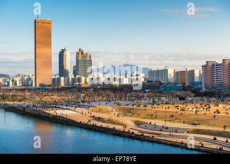 Late afternoon over Yeouido and the Han River Park in Seoul, South Korea. Stock Photo