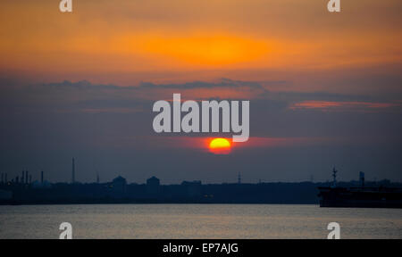 Sun Set over Southampton water Stock Photo