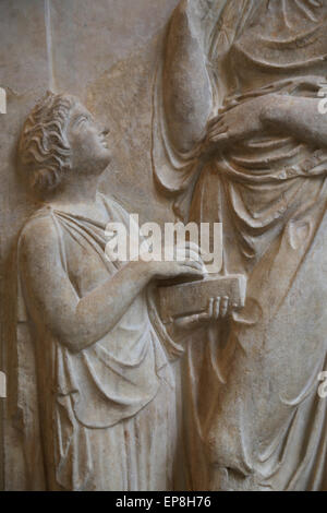 Marbel grave stele of a young woman. Greek. Attic, ca. 400-390 B.C. Metropolitan Museum of Art. Ny. USA. Stock Photo