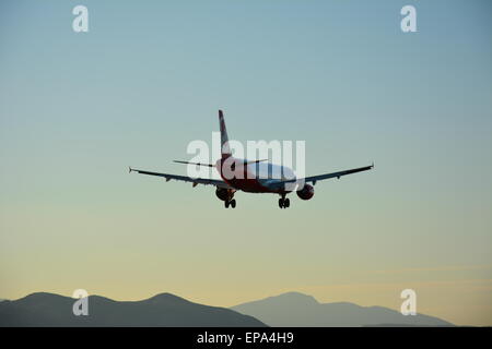 Avión aeropuerto de Málaga, serie llegadas y salidas, departures, arrivals Stock Photo