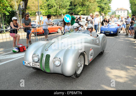 Brescia, Italy. 14th May 2015.  Alexander Bilgeri and Scott Hughes on BMW 328 Mille Miglia start Mille Miglia 2015, 1000 Miles Historic Road Race Credit:  Gaetano Piazzolla /Alamy Live News Stock Photo