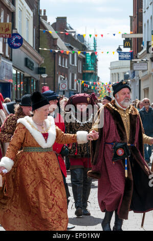 King's Lynn, UK. 16 May 2015.  Parade of over 50 people in mediaeval dress through the streets of King's Lynn in Norfolk, as part of an annual programme of events over 16th & 17th May to celebrate the town's historic connection with the Hanseatic League. Stock Photo