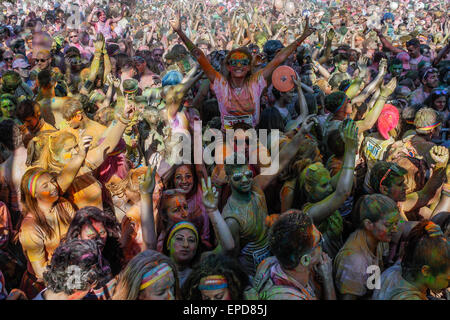 Turin, Italy. 16th May, 2015. Over 25,000 people who participated at the second edition of 'Color Run' along 5 km of running and walking and soaking in the colors and glitter, for an event full of joy and fun. This year the location was around the Juventus Stadium. Credit:  Elena Aquila/Pacific Press/Alamy Live News Stock Photo