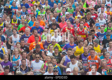 Marathon runners run past the Cutty Sark, Greenwich Stock Photo