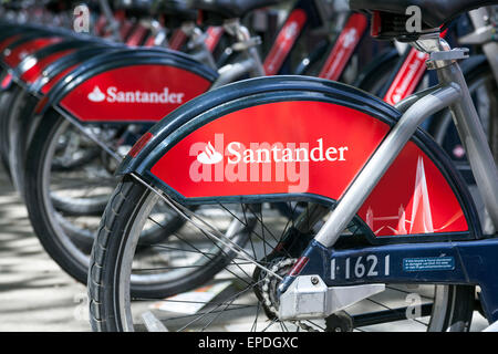 May 2015 - Barclay's logos are replaced by Santander in the London bicycle hire scheme Stock Photo