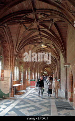 Medieval cloisters in Worcester Cathedral, Worcester, Worcestershire, UK. Stock Photo