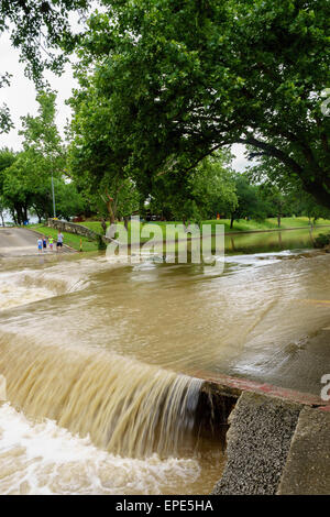 San Antonio, Texas, USA. 17th Sep, 2015. PETER CETERA, who was a member ...