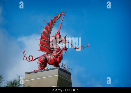 This Welsh dragon memorial overlooks the area where the 38th (Welsh) Division attacked Mametz Wood between 7th - 14th July 1916. Stock Photo