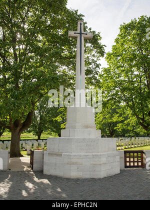 Cross of Sacrifice Essex Farm War Cemetery Belgium wear John McCrae wrote the poem 'In Flanders Fields' Stock Photo