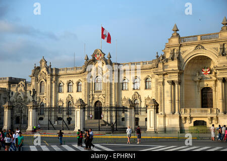 Government Palace at the Plaza Mayor or Plaza de Armas, UNESCO World Heritage Site, Lima, Peru Stock Photo