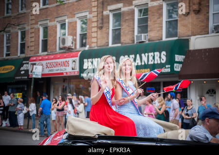 Miss Norway and Miss Norwegian Heritage wait ride in the 64th Annual 17th of May Parade in Bay Ridge, Brooklyn on May 17, 2015, celebrating Norway's Constitution Day. Bay Ridge, although ethnically diverse, is the home of many people of Scandinavian heritage. During the latter part of the nineteenth century and the early twentieth-century many Norwegian sailors settled in Bay Ridge. (© Richard B. Levine) Stock Photo