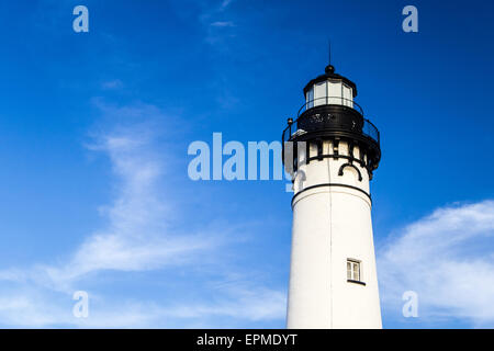 The Au Sable Lighthouse in Pictured Rocks National Lakeshore on the coast of Lake Superior in Michigan's Upper Peninsula Stock Photo