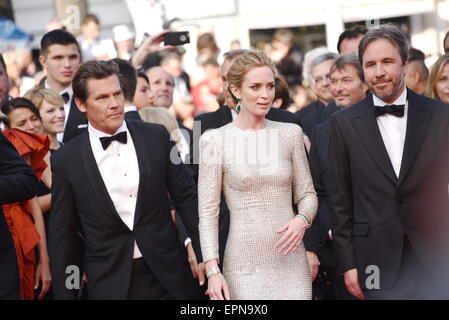 Josh Brolin, Benicio Del Toro, Emily Blunt and Denis Villeneuve/attending the Red Carpet Premiere SICARIO/68th Cannes Film Festival/Festival de Cannes 2015/19.05.2015/picture alliance Stock Photo