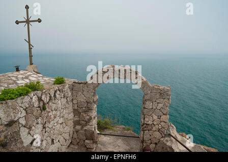 Ancient arch at Kaliakra headland, Black Sea Coast, Bulgaria Stock ...