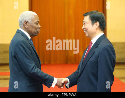 (150520) -- BEIJING, May 20, 2015 (Xinhua) -- Chinese Vice President Li Yuanchao (R) holds talks with Tanzanian Vice President Mohammed Gharib Bilal in Beijing, capital of China, May 20, 2015.   (Xinhua/Yao Dawei) (zkr) Stock Photo